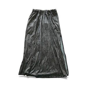 Elegant Black and White Leopard Print Skirt